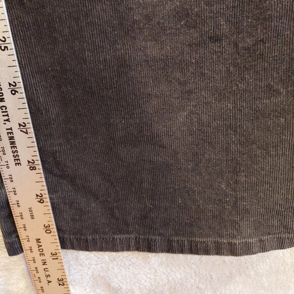 Eddie Bauer Womans 16 black Dark corduroy pants Curvy Fit bootcut Rise 10.5 - Picture 5 of 16